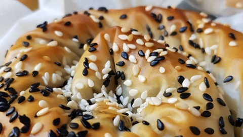 גולדה בחצר